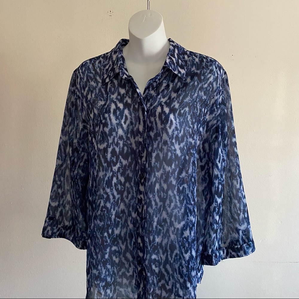 Chico’s, Size 2, long sleeved button down blue top